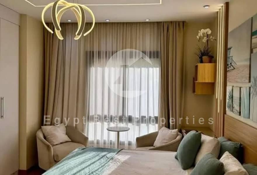 7 4c6be8dd-8e4e-4304-bc81-1df728311903. jpg