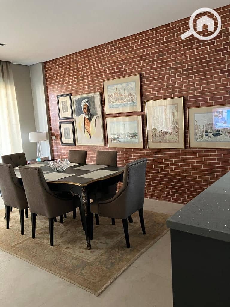 8 529b1f26-d4fc-4865-ba30-f5a8b4e0d8fd. jpeg