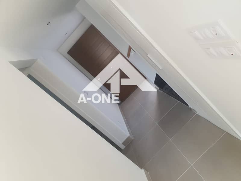 6 739f4c64-4692-4886-acf1-986cd40e6911. jpg