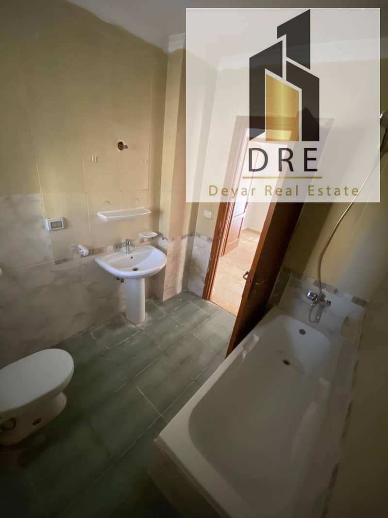 8 6ffb7dd2-d55e-4c28-ae8f-fc07f29d64cf. jpg