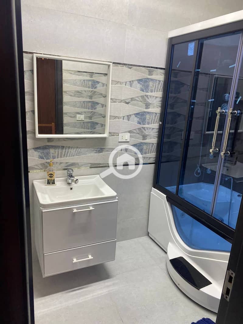 7 b1495d47-30d6-462f-9f9b-0aafa0f3b533. jpg