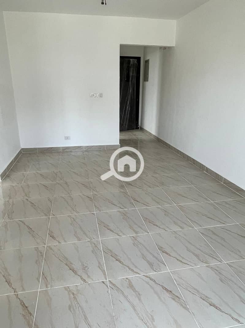 2 efd46cfd-003c-4828-ba97-b420d38ce5b7. jpg