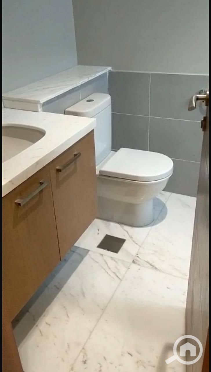 5 1099bdcd-8ee8-47df-a150-832821d7402c. jpeg