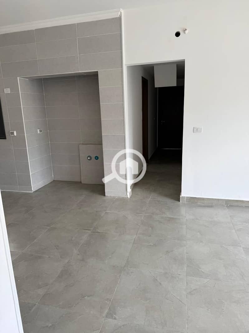 6 74f6a282-f0e9-477b-a0d7-d5c6b42bd380 (1). jpg