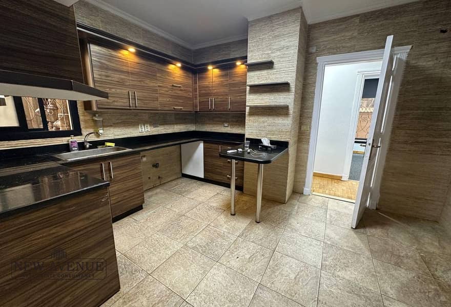 8 70b0437e-a055-4ccd-ab0f-845aff4a48e7. jpg