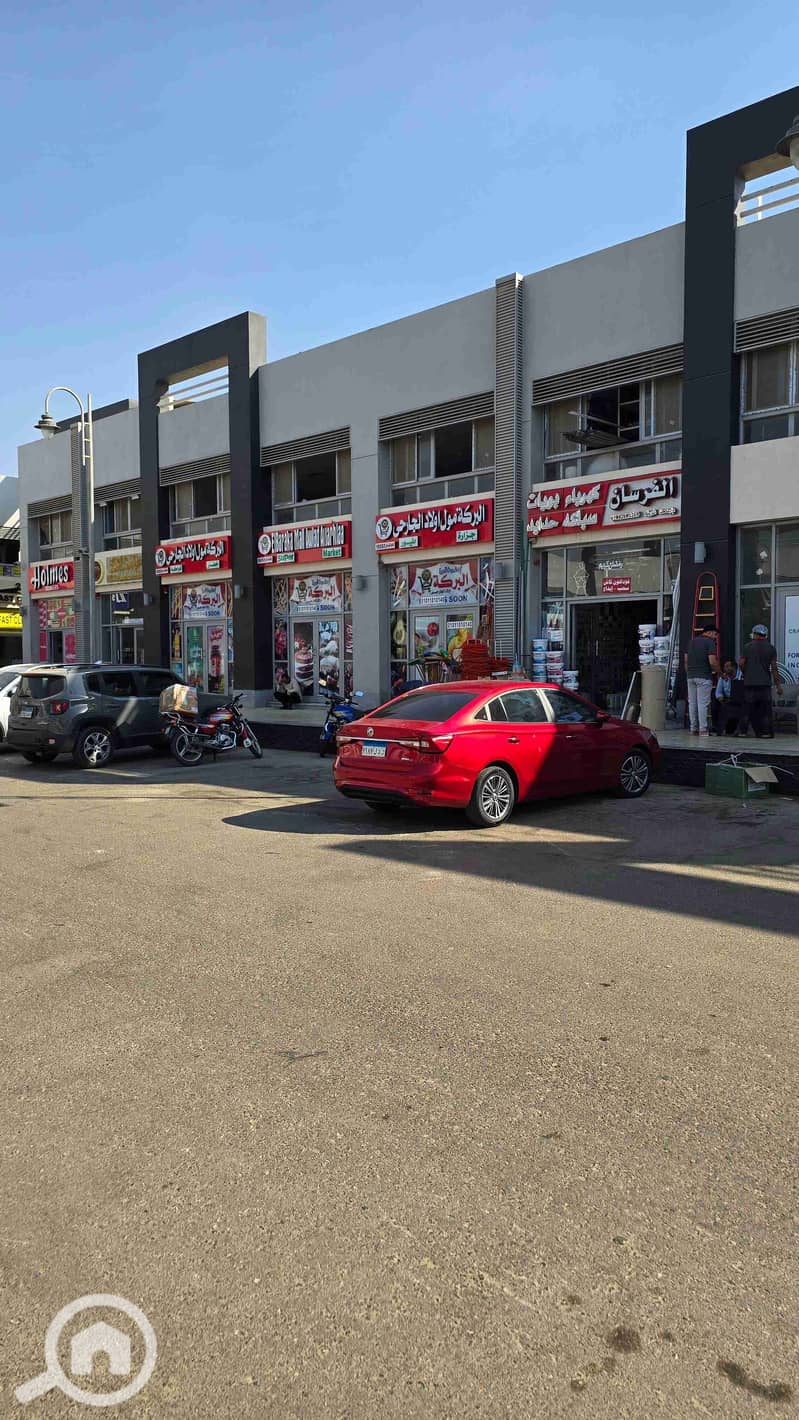 1000519972. jpg 1000519972. jpg