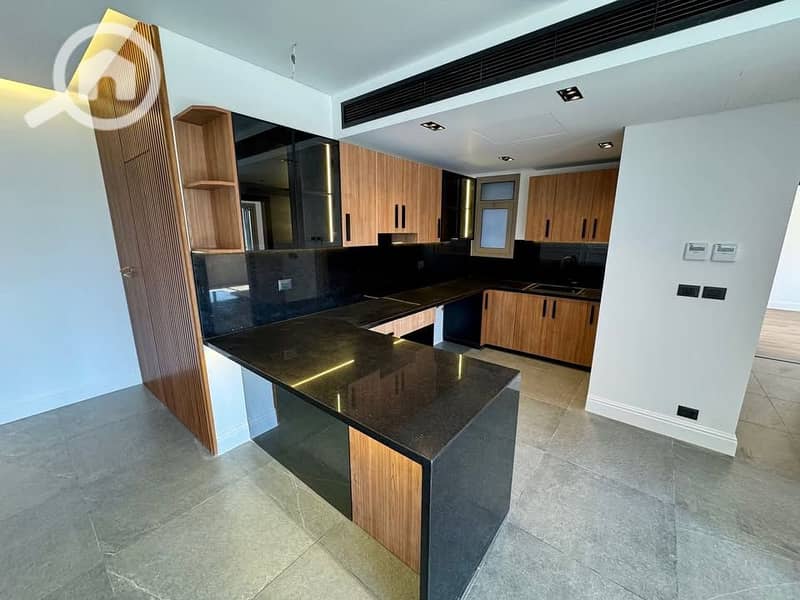 4 518238744_1119135553570872_9103275903022399750_n. jpg