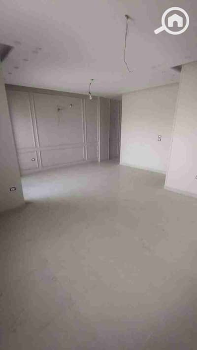 3 Bedroom Flat for Sale in 6th of October, Giza - 1000469467. jpg