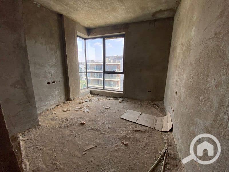 7 WhatsApp Image 2025-12-09 at 22.52. 25_904edbe9. jpg