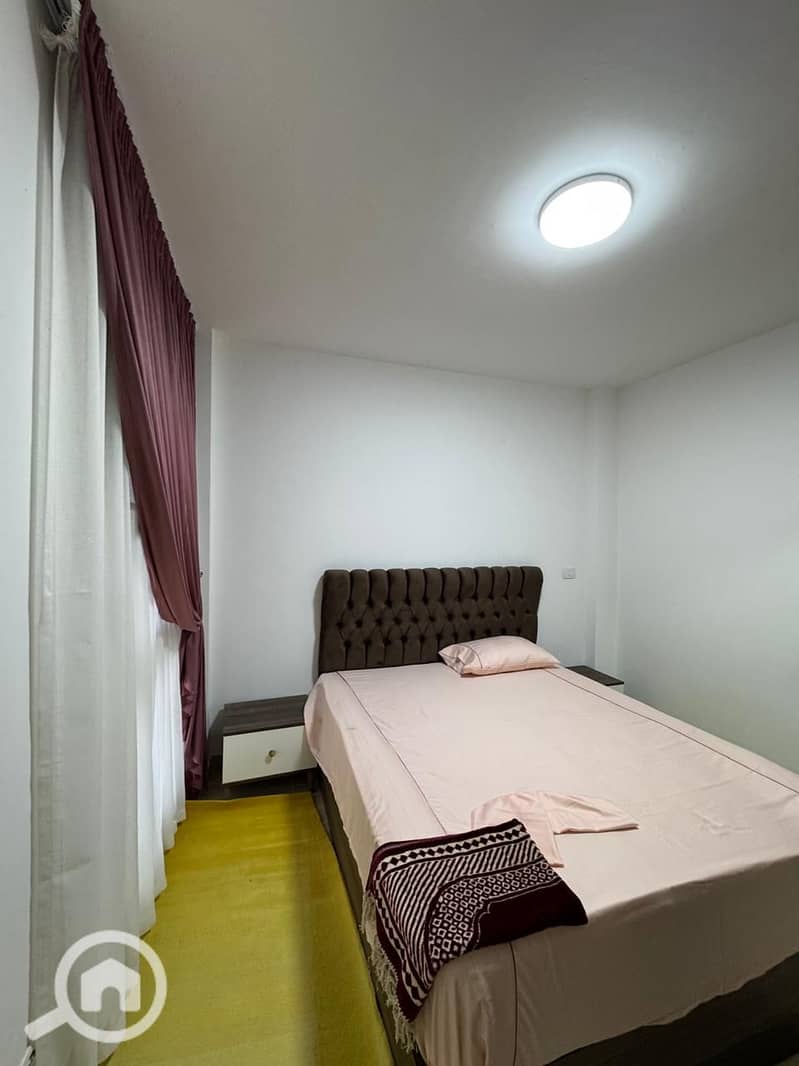 2 02c28fb7-c321-4dd4-b28b-0e5a45a857da. jpg