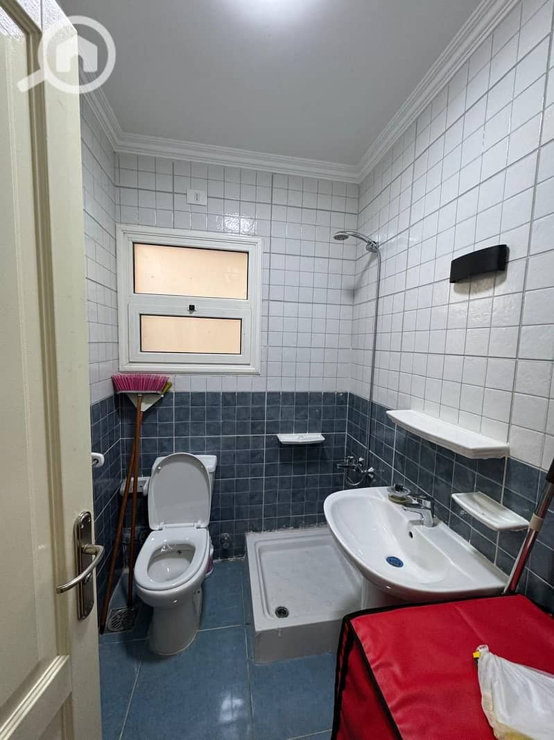 6 e9c58f97-a76a-49bd-8fd4-527436003abc. jpg