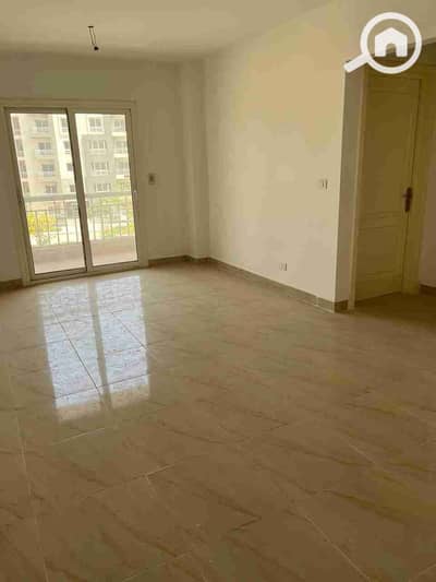 2 Bedroom Flat for Sale in Madinaty, Cairo - IMG-20251209-WA0006. jpg 2 Bedroom Flat for Sale in Madinaty, Cairo - IMG-20251209-WA0006. jpg