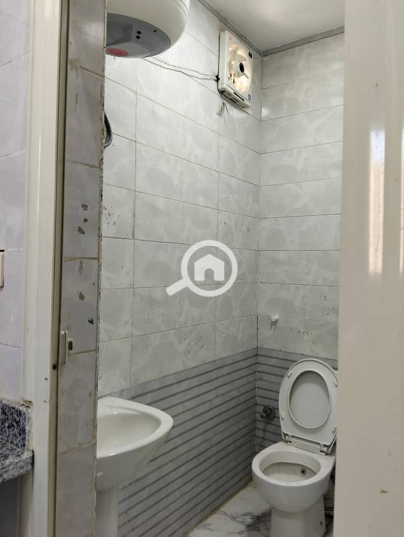 9 d1c9d016-b6a8-4444-a069-b3d198bdb6be. jpg