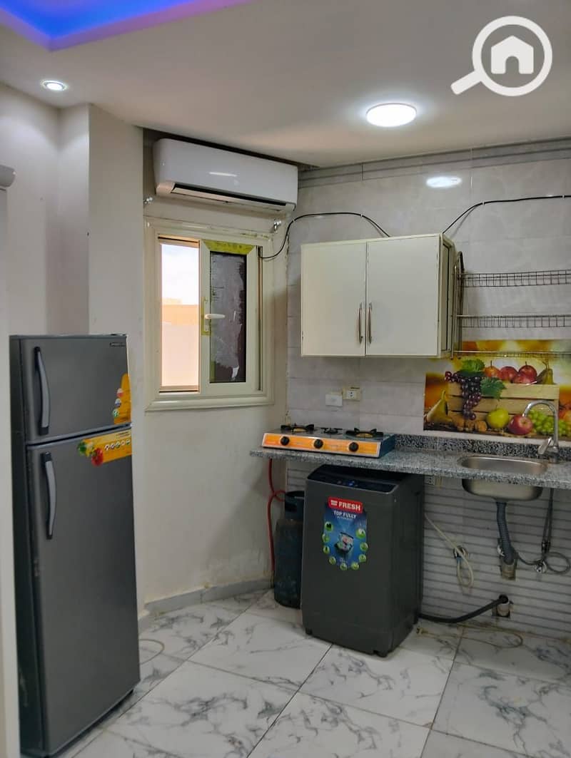 10 a27a5b9d-4170-48e4-9661-df0cad6944b5. jpg