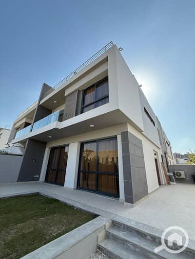 4 Bedroom Villa for Rent in Sheikh Zayed, Giza - 2ad5a405-aa6a-4b88-9da0-d574f6255332. jpg