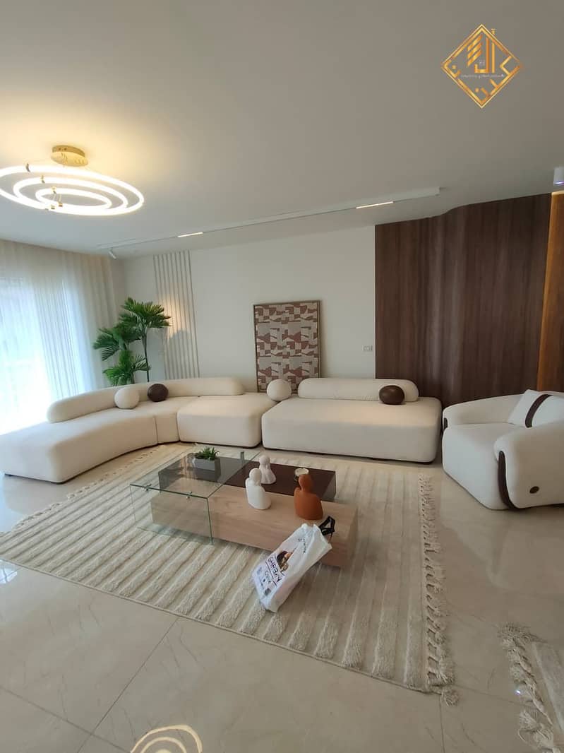 2 WhatsApp Image 2025-09-08 at 20.31. 34 (3). jpeg