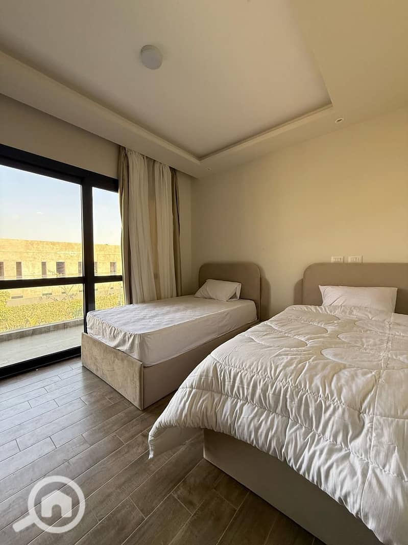 9 36f508cf-9a80-471e-a211-d863e1155c71. jpg