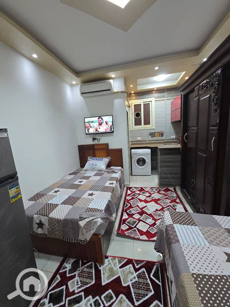 4 8d1478e5-0cee-4c58-b9d8-517b011343e4. jpg