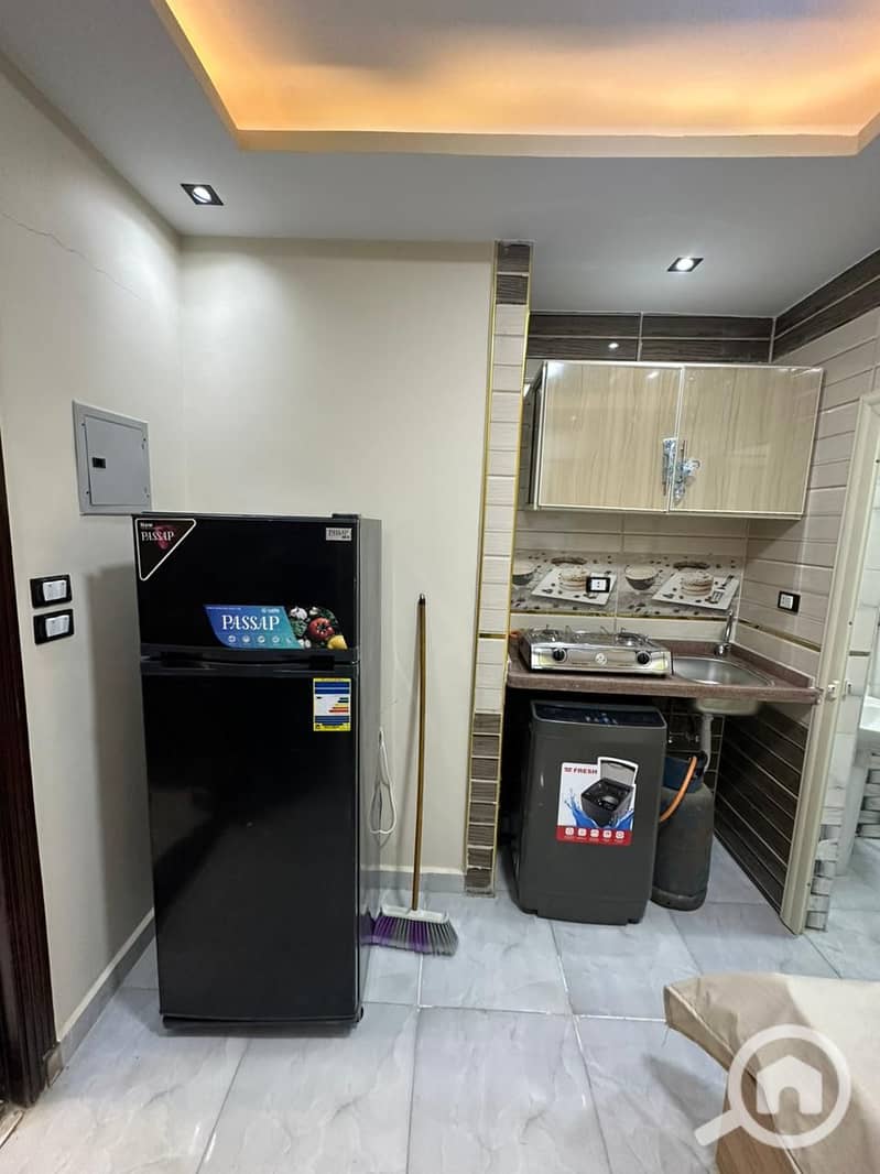 9 9e13d613-594b-44aa-85f7-14a387672ca2. jpg