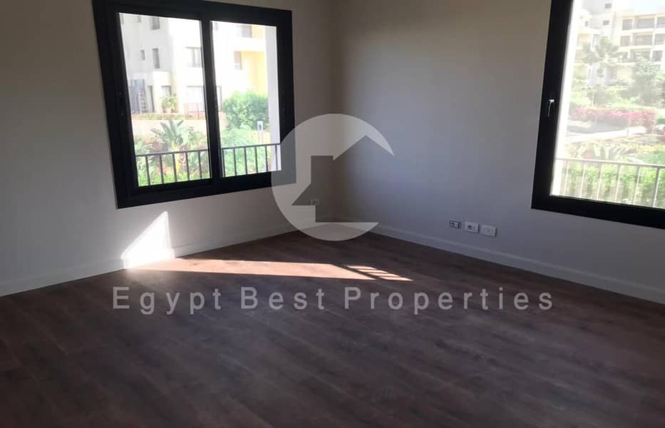 6 WhatsApp Image 2025-12-02 at 17.01. 39_c572d696. jpg