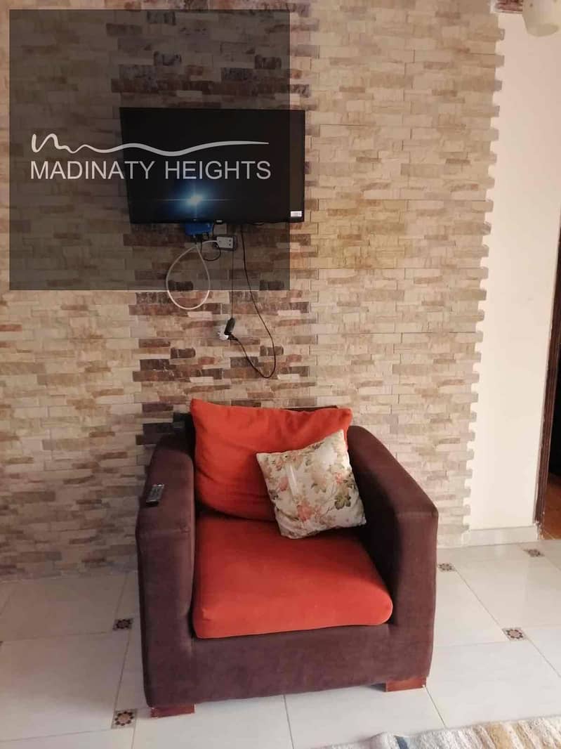 2 512cc027-299a-46d3-88ec-0aea185f9847. jpg