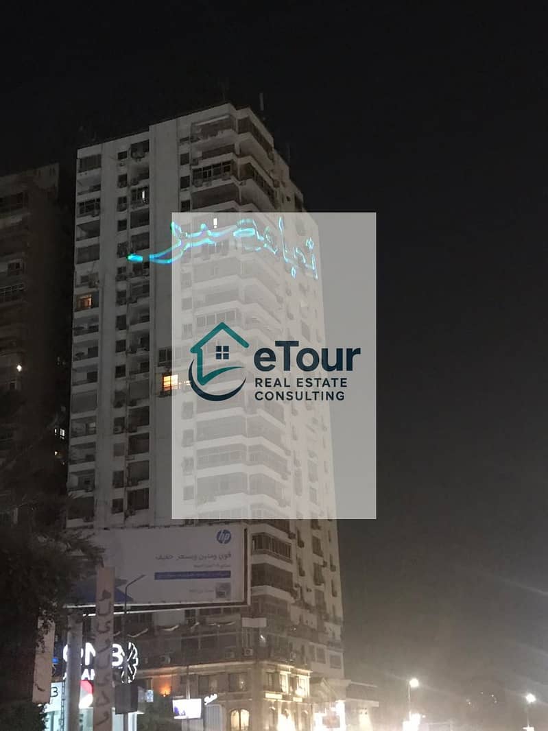 8 ef4c05ea-caff-40fa-a572-d7c95f163417. jpg