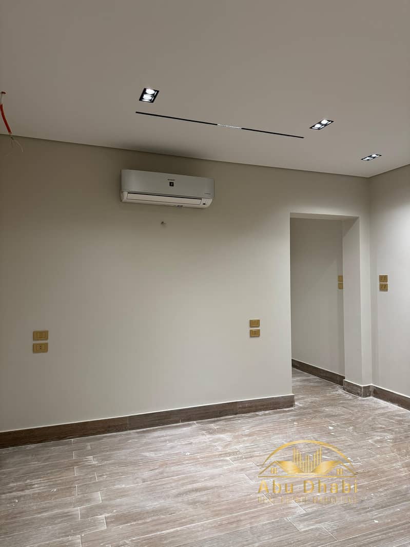 16 668162d8-705e-4d57-becf-9c2d154805fe. jpg