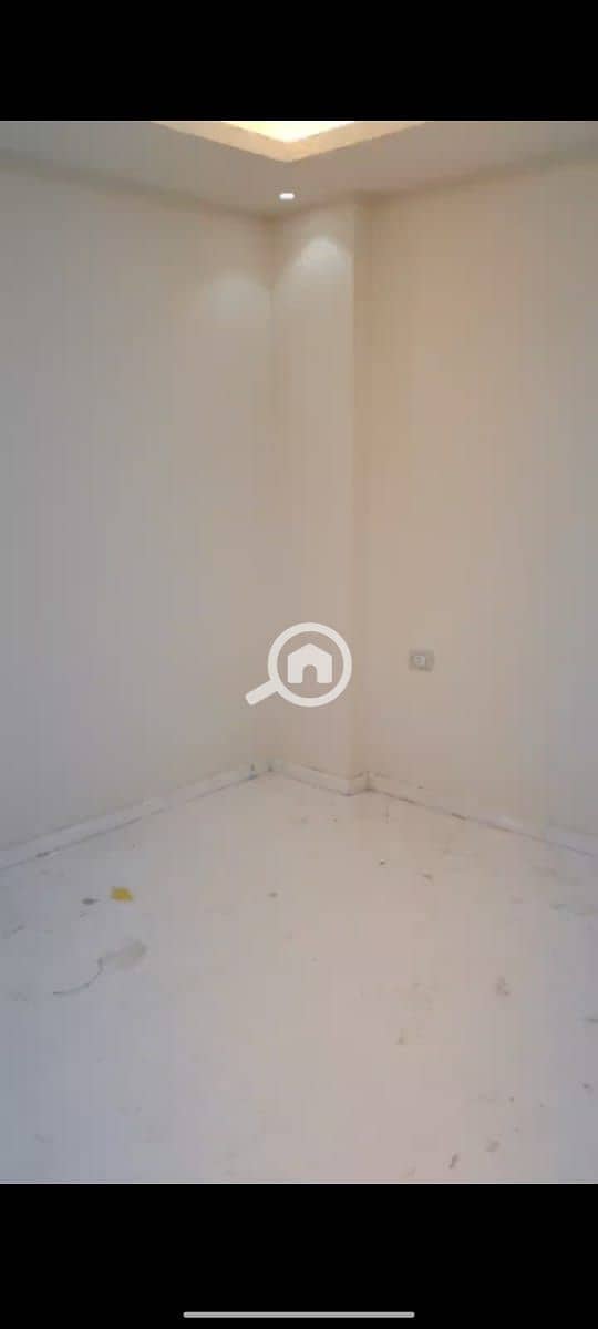 2 36df6395-0d8c-4d7a-b58e-ba5bd5fd67db. jpg