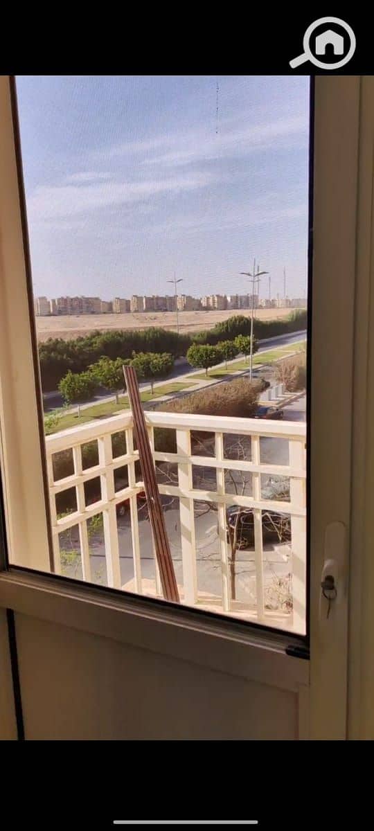 7 e2b3e42f-93b1-496a-a820-781334febb12. jpg