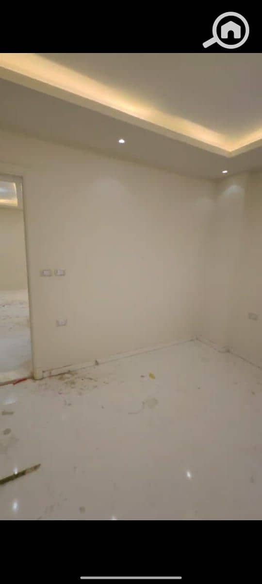 8 e6a35cc0-8460-423e-97fb-8a68d45ae218. jpg