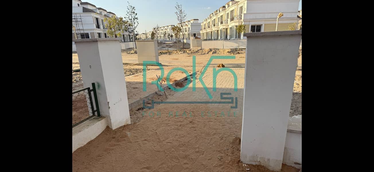 4 771b3c36-d781-46f2-adab-0bd50b086b8e. jpg