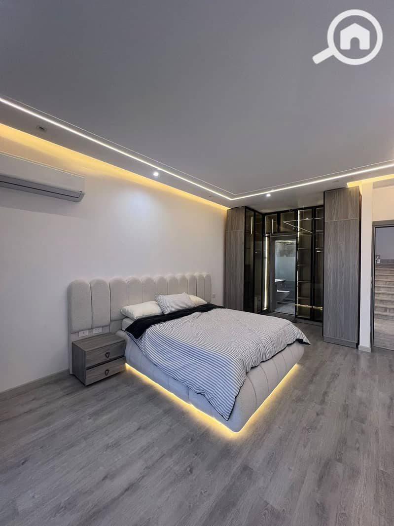 8 d8733719-6e4e-40dd-b4fe-9b3ec7586e00. jpg