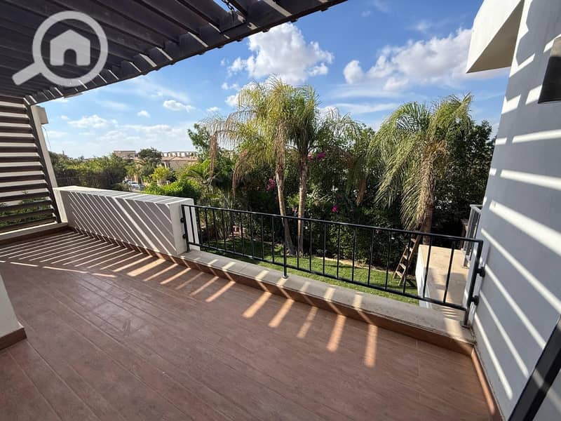 11 7c4363e4-f0c5-4b76-ade4-031180a4a6f1. jpeg