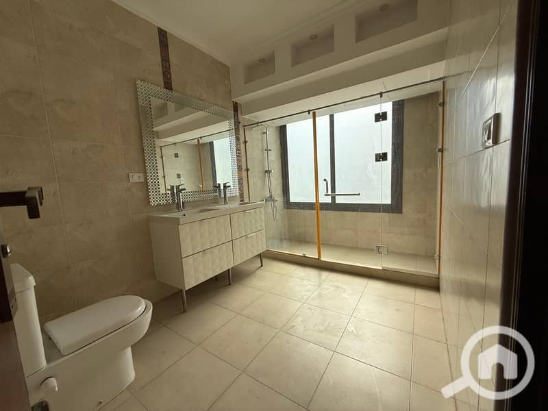 17 f662d3a6-59fa-4852-afe7-fea249df24e1. jpeg