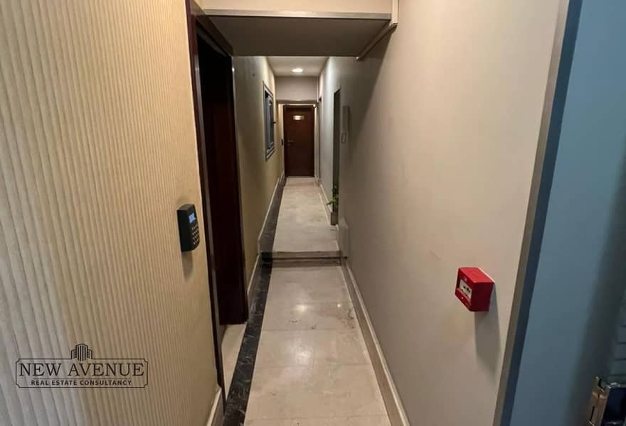 10 1682d2c8-1ab7-44e7-b25c-7a8c941af3f0. jpg