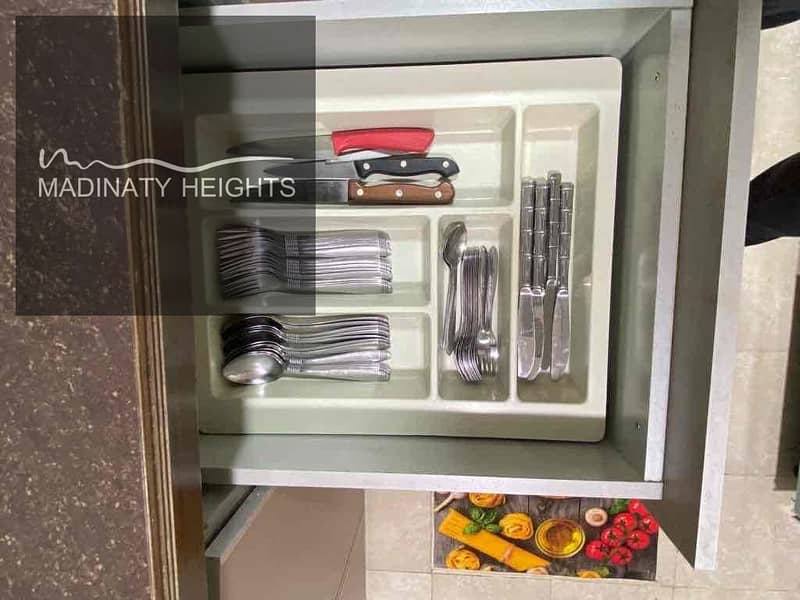 9 ae2ec306-ff0d-448c-9cfb-87a12c16c0b3. jpg