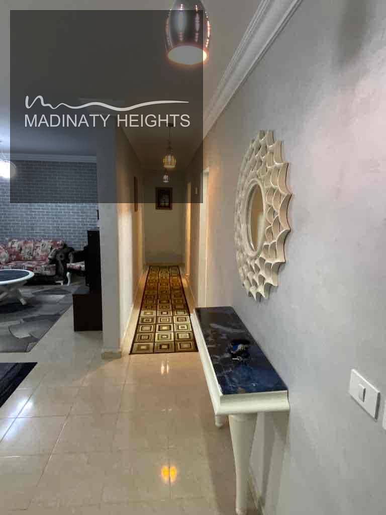 18 ad6a431c-876e-41d0-82fb-72e248bfe8d9. jpg