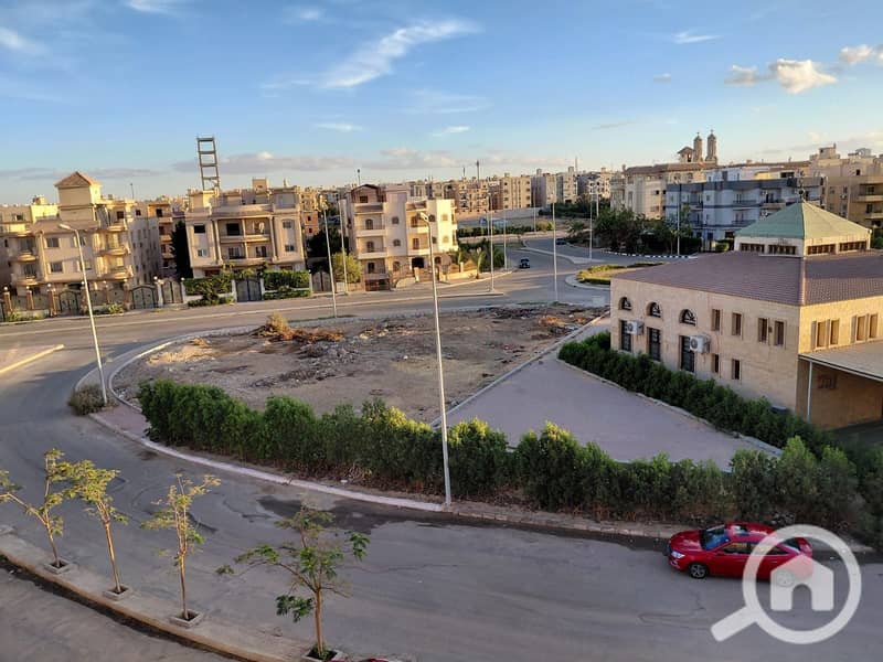 7 35031047-593e-403e-9493-20c7e012291a. jpg