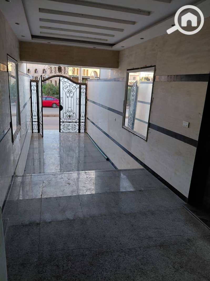 9 c2c7f5f7-143c-4989-8dfe-1a4722474d2f. jpg