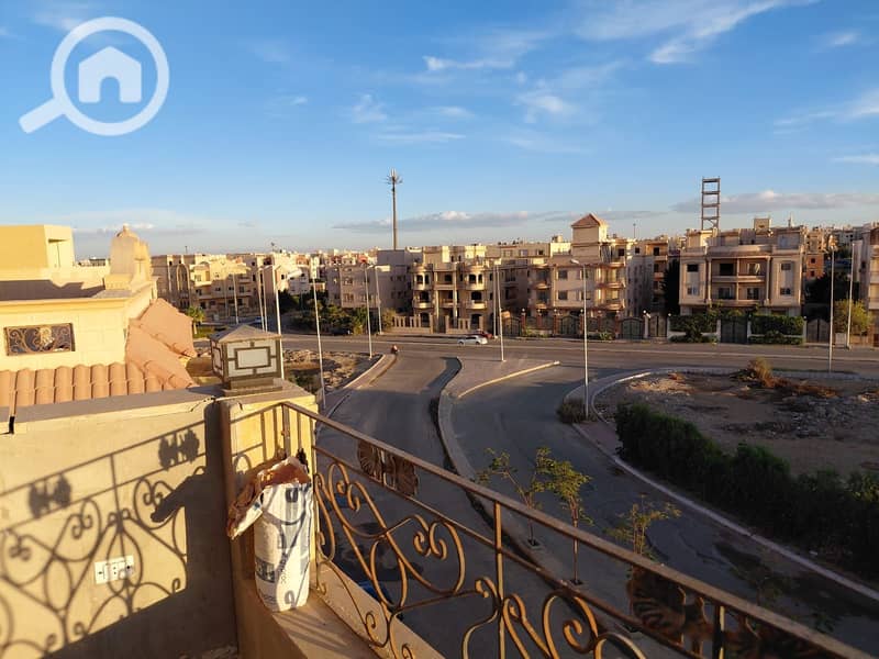 10 d375790c-d773-4cb5-a3f7-ba8c6e06b06a. jpg