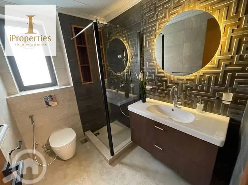 2 f2858d1e-ba20-4400-9f36-7c8a2838407b. jpeg