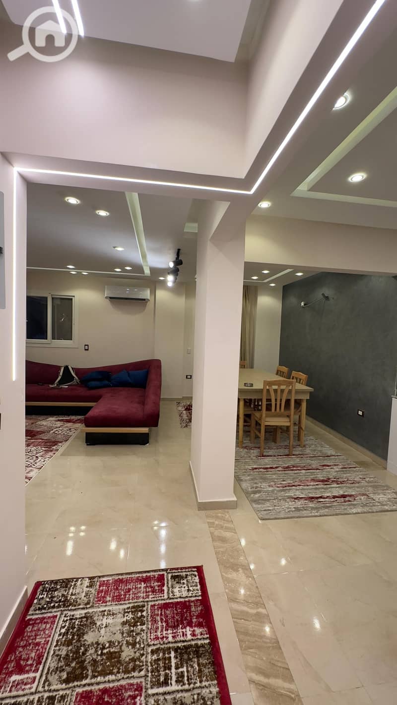 4 9b309370-8470-45bd-97e5-7ac492b342f2. jpg