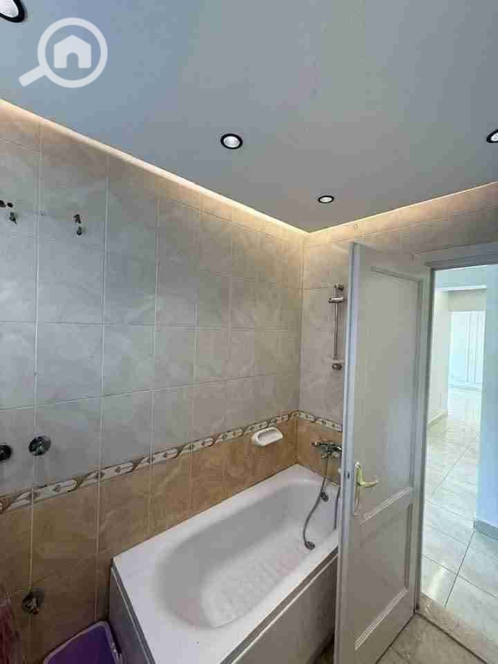 14 FB_IMG_1765362350714. jpg