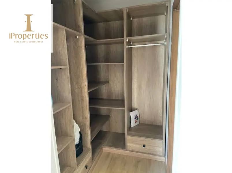 14 dc9db718-1662-4b7b-bc5e-2e7cea85bb64. png