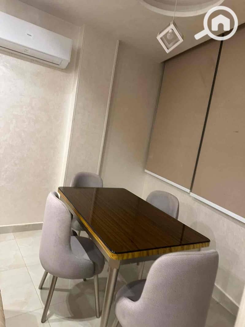 3 a5f0345d-fe9e-4fbd-bcab-6478eff2f5c0. jpg