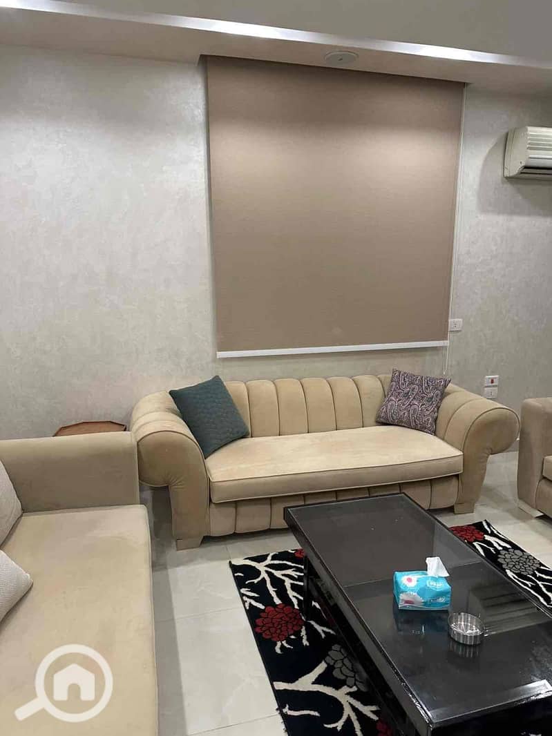 7 7bb93658-9717-4ab5-9b73-6a89e21f26be. jpg