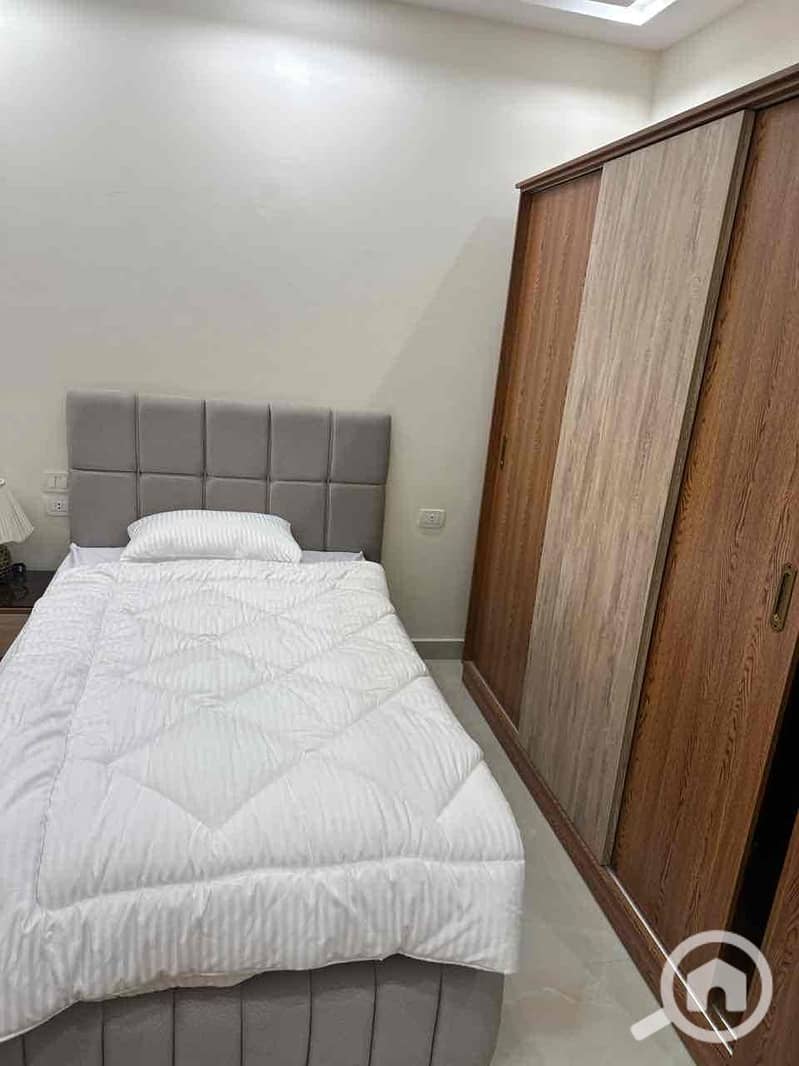 14 277527ee-09a3-4557-ba81-8474e0a1e586. jpg