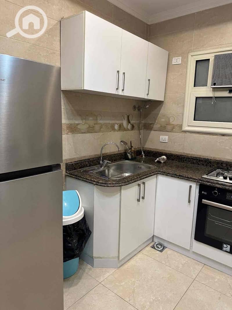 15 03097c4b-202e-4eba-9b04-7b378a418b62. jpg