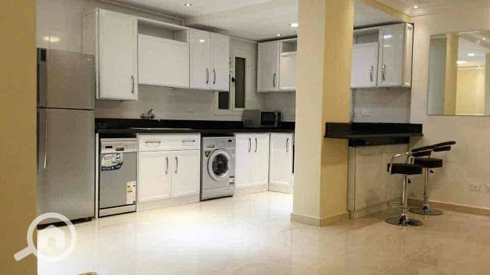 18 a424dfa3-5bb9-40f8-9b0d-db75896eb395. jpg