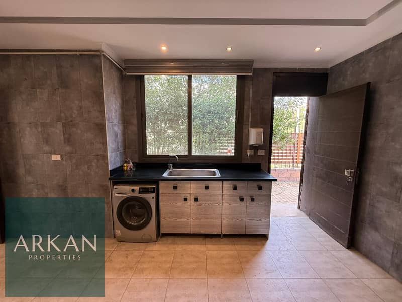 12 WhatsApp Image 2025-12-10 at 2.00. 25 PM555. jpeg